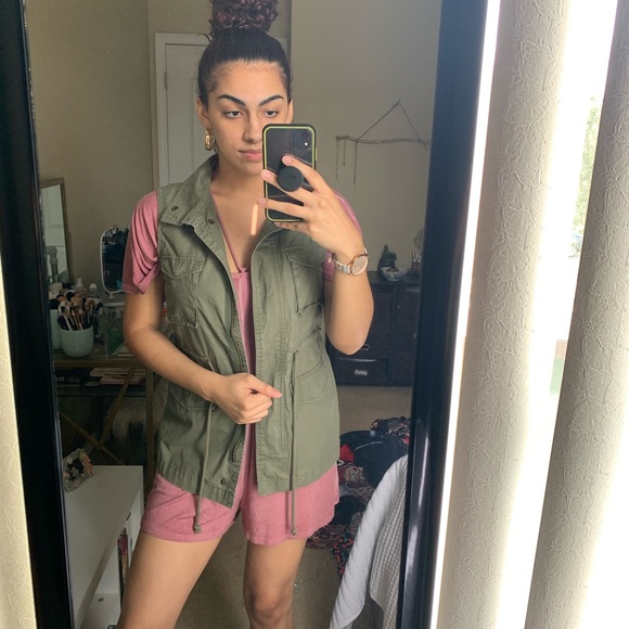 Green Vest Jacket - Picture 1 of 4